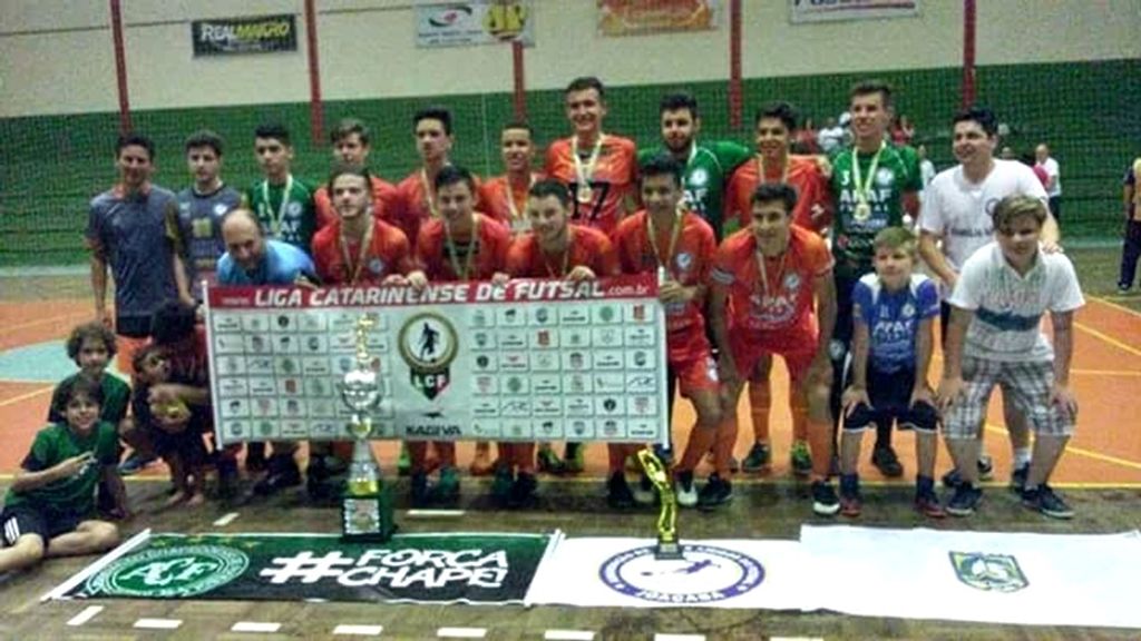 Joaçaba é campeão da Liga Catarinense de Futsal Sub-16