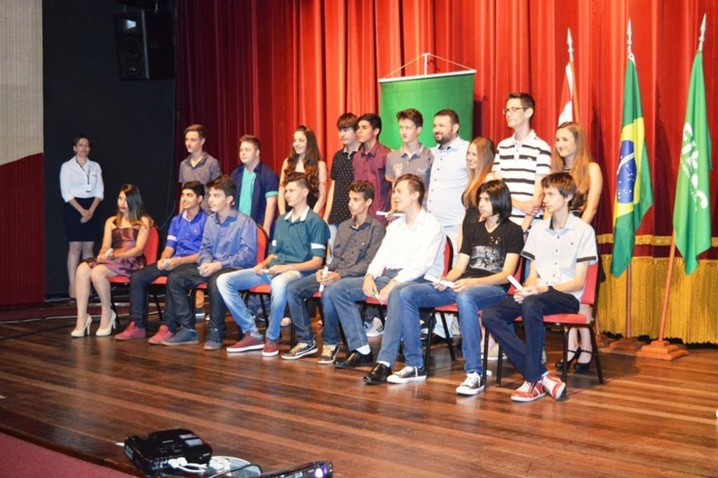 Mais de 150 alunos das unidades do SENAI de Joaçaba e Luzerna receberam certificação de conclusão de curso