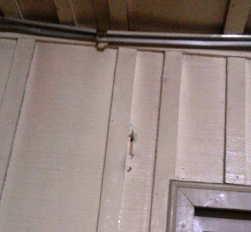 Bandidos explodem caixas eletrônicos do posto de atendimento do Banco Santander de Campina da Alegria