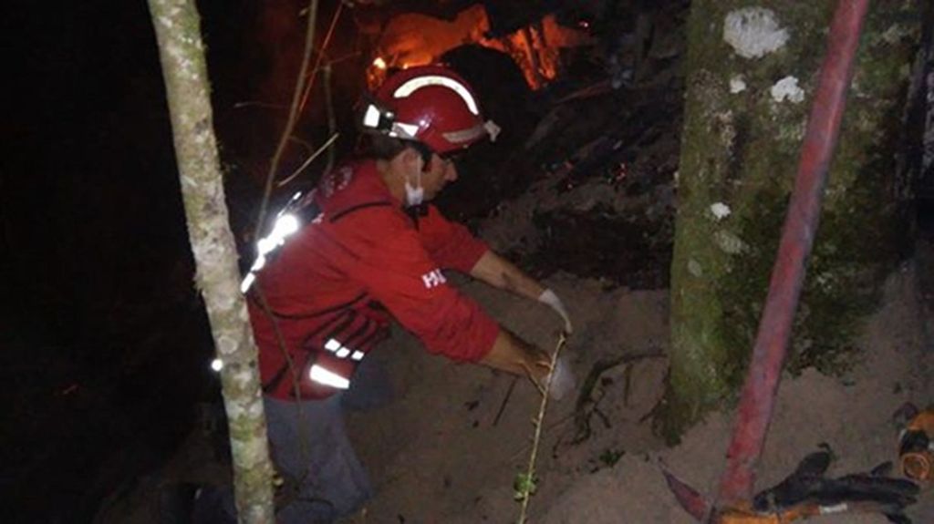 Incêndio atinge caminhão na BR 153