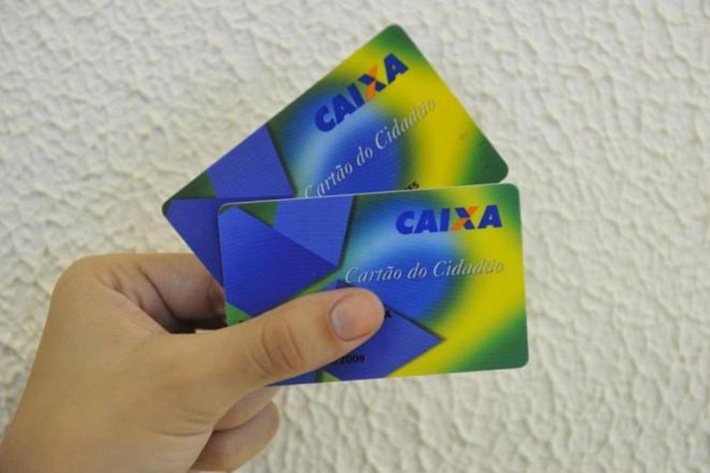 714 mil catarinenses ainda devem sacar o abono salarial de 2015