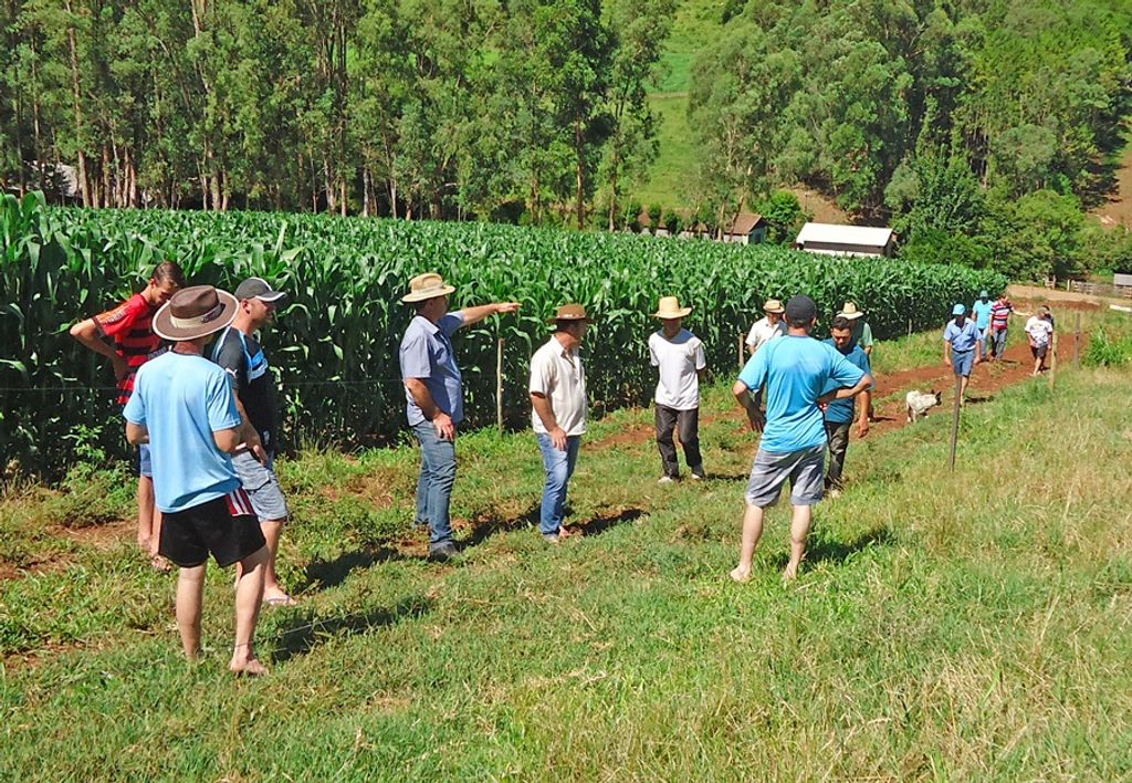 Agricultores recebem mais uma capacitação em Piratuba