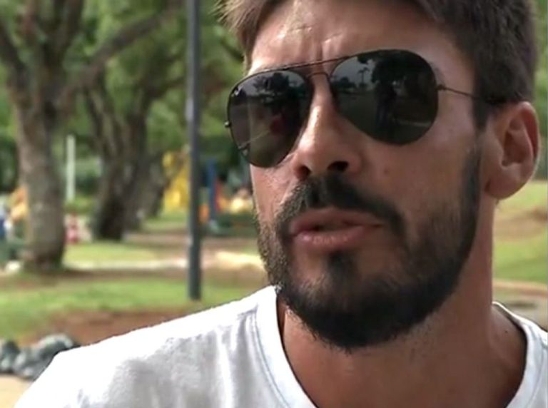 Triatleta salva casal e 3 crianças de Chapecó de afogamento em praia