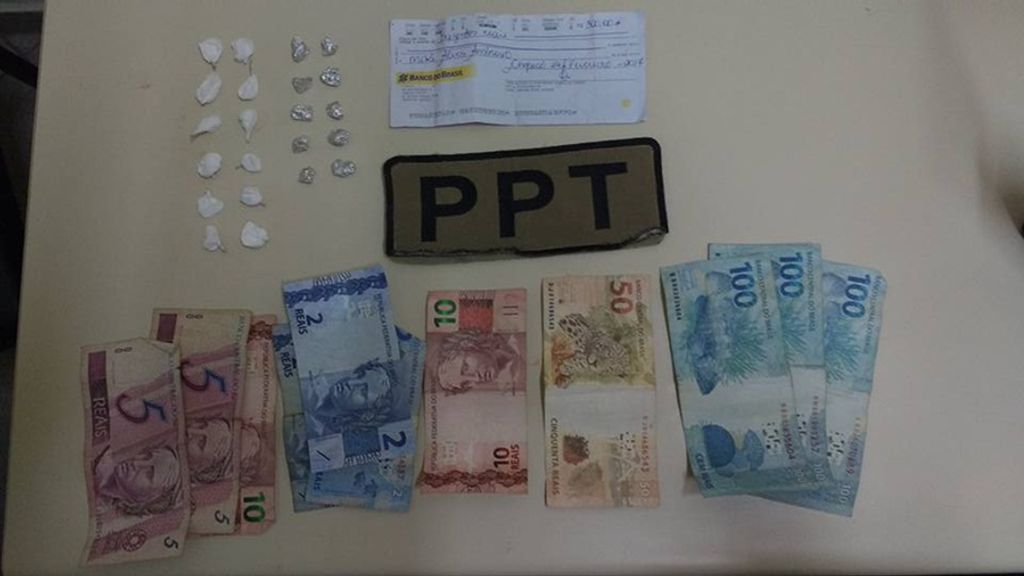 Dois são presos por tráfico de drogas em Herval d’ Oeste