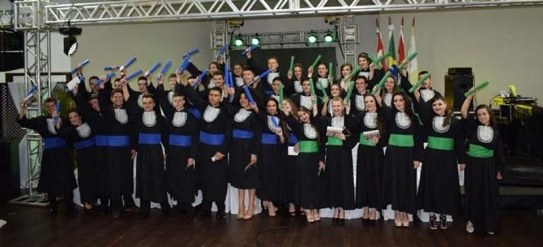 IFC Luzerna comemora aprovação de egressos em universidades e institutos federais
