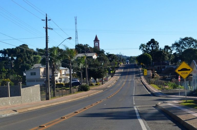 Governador inaugura revitalização da SC-355 e entrega ordem de serviço para pavimentação da SC-467, em Jaborá