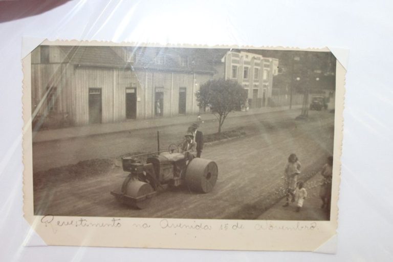 Exposição mostra fotos e escritos sobre a história de Joaçaba