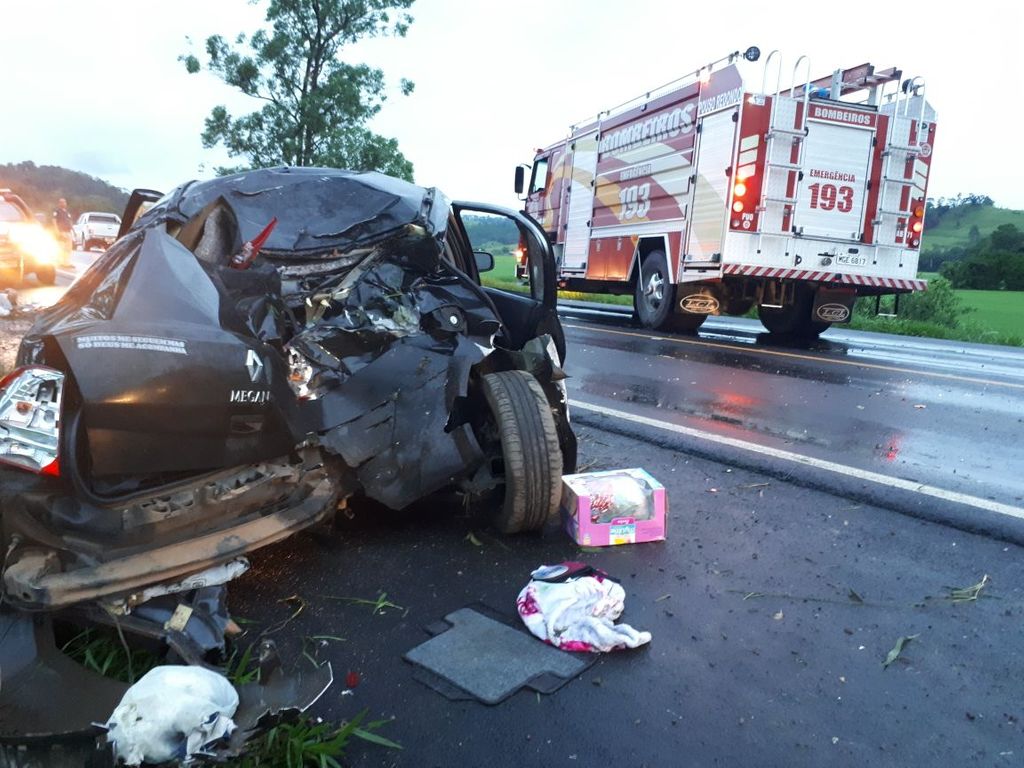 Família de Catanduvas se envolve em grave acidente de trânsito na BR-470