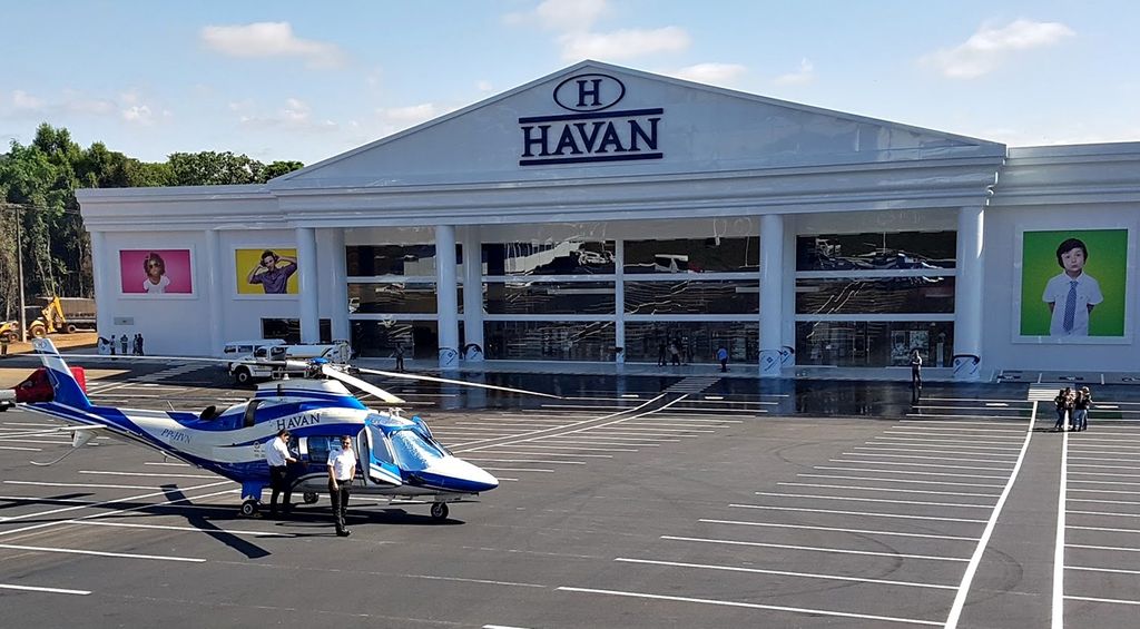 Equipes começam a preparar os cinemas que serão instalados na Havan de Joaçaba