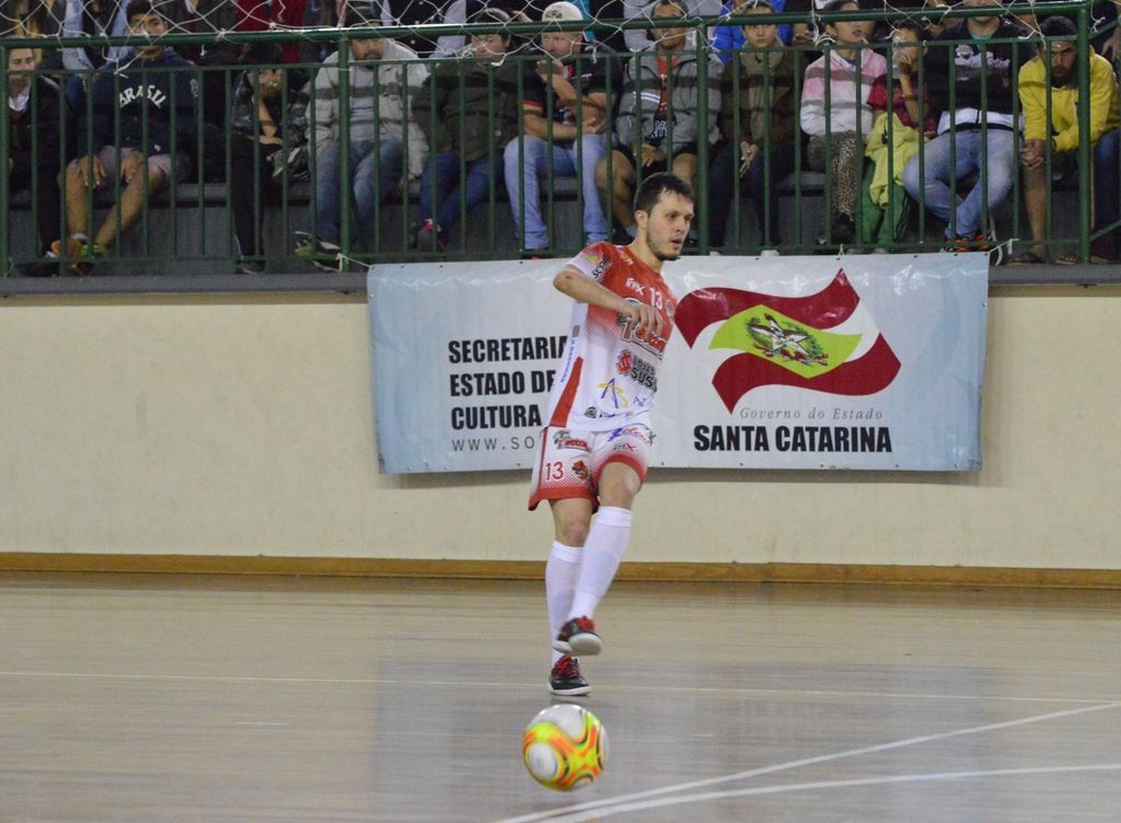 Ala Lolatto é mais uma contratação do Joaçaba Futsal para 2018