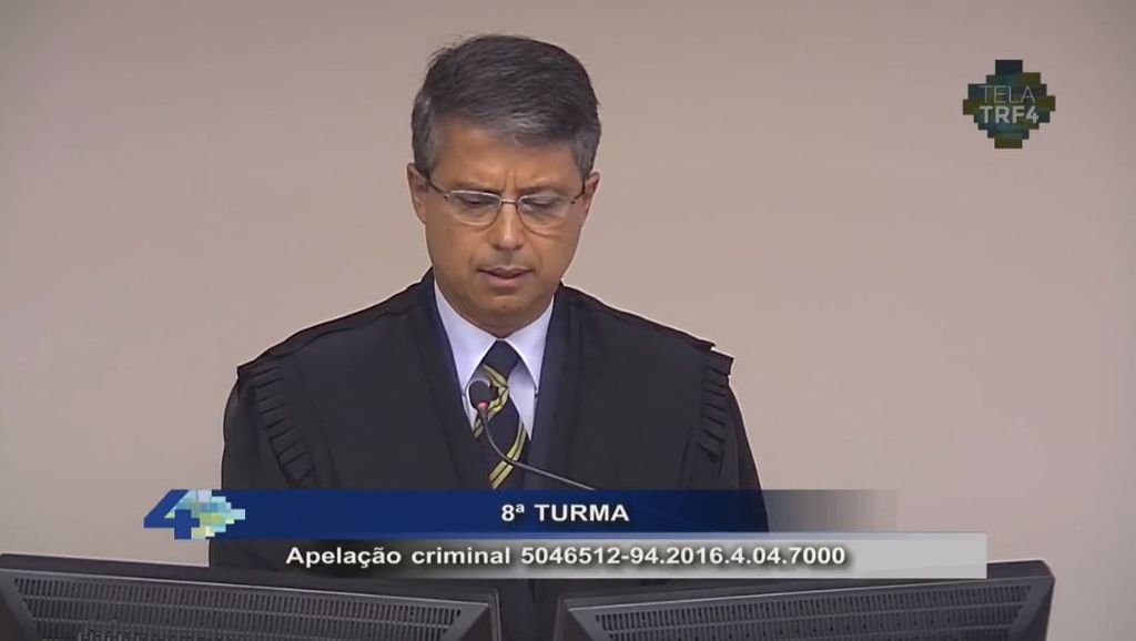 Com voto de desembargador joaçabense, Lula é condenado