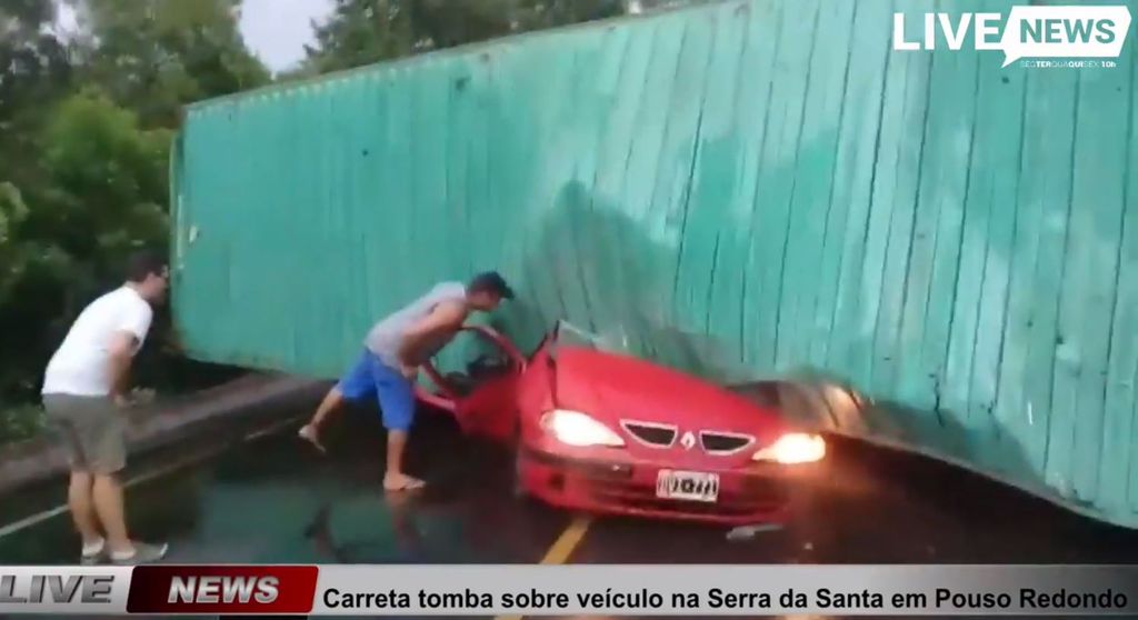 Live News – Vídeo mostra local do grave acidente que matou 3 pessoas na Serra da Santa