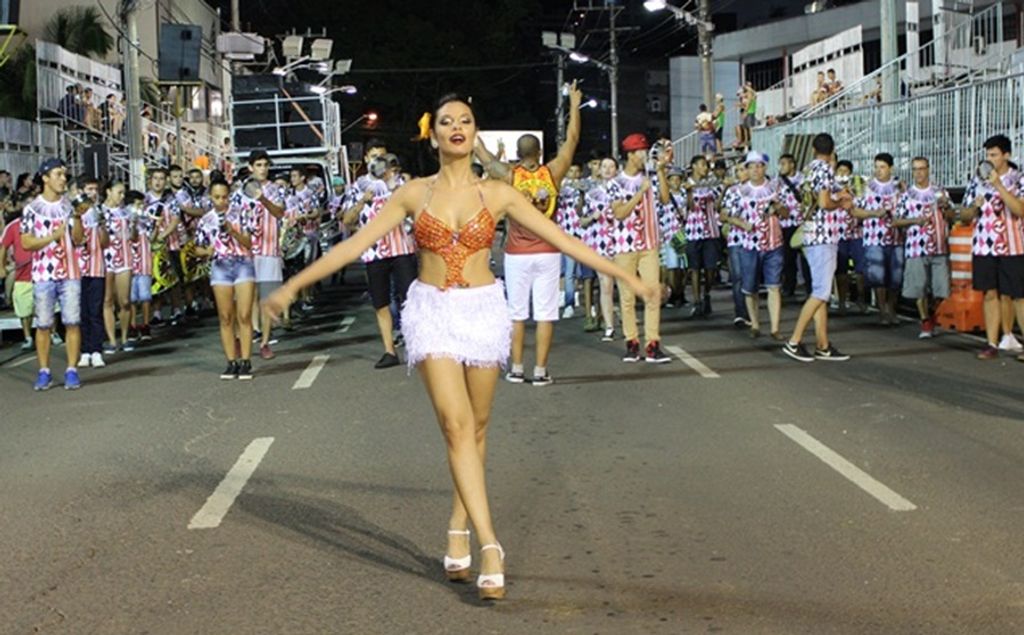 Conheça um pouco mais sobre Jéssica Sartori, a Rainha do Carnaval de Joaçaba
