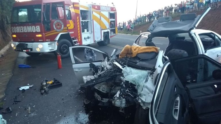 Acidente com duas mortes e quatro feridos envolve veículo de Herval d´Oeste na BR-282