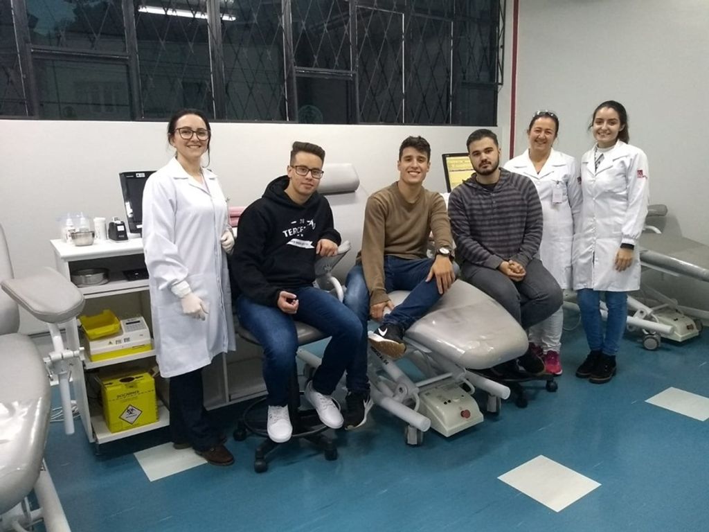 Aprendizes do CIEE realizam gesto de solidariedade doando sangue
