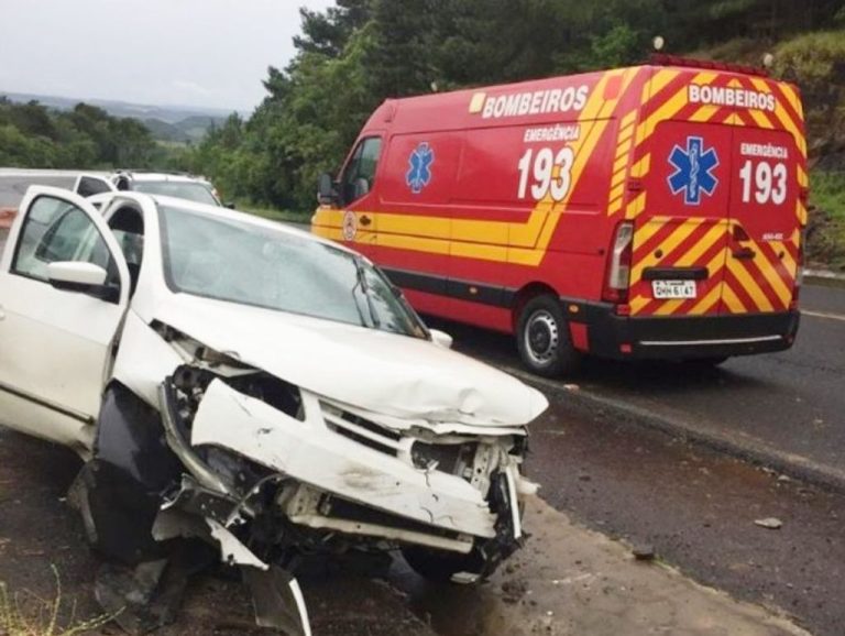 Acidente deixa três pessoas feridos na BR-282 em Vargem