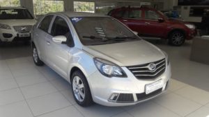 Aproveite a Black Friday e compre um “sedan”, o sonho de consumo das famílias
