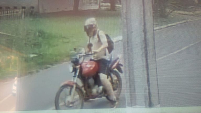 Assista! Câmeras flagram furto de motocicleta em Luzerna