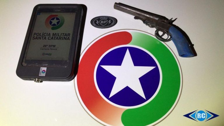 Arma de fogo é apreendida com jovem após perseguição policial em Campos Novos