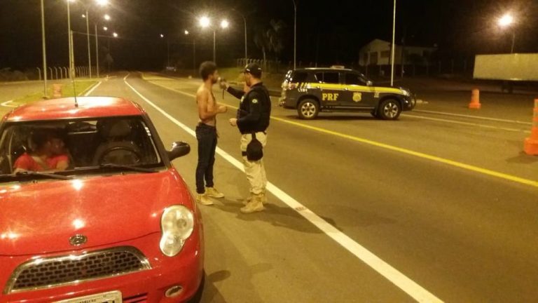 PRF flagra 165 motoristas dirigindo sob efeito de álcool em rodovias federais