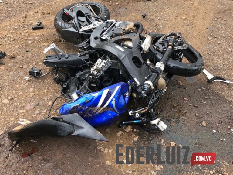 Acidente entre veículo de passeio e motocicleta provoca 3 mortes na BR 153