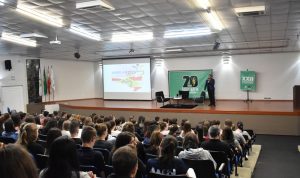 Curso de Fisioterapia promove palestras e minicursos práticos sobre temas relevantes da área