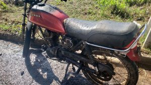 Piloto abandona moto após ela pegar fogo em Joaçaba