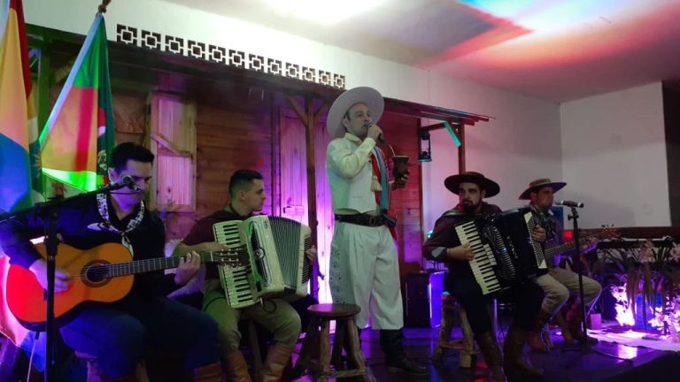 Dia do Gaúcho reuniu tradicionalistas da região em um grande evento em Luzerna