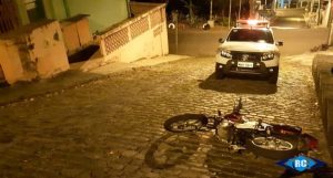Jovem faz manobras perigosas tenta fugir da abordagem da PM em Capinzal
