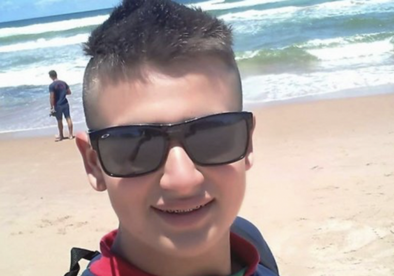 Carateca de 17 anos é encontrado morto