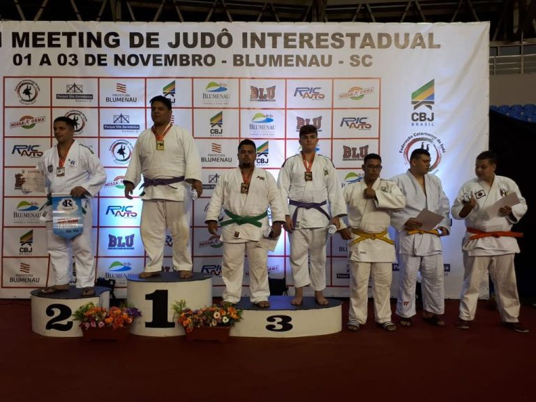 Judô de Joaçaba encerra temporada de competições no Meeting Interestadual