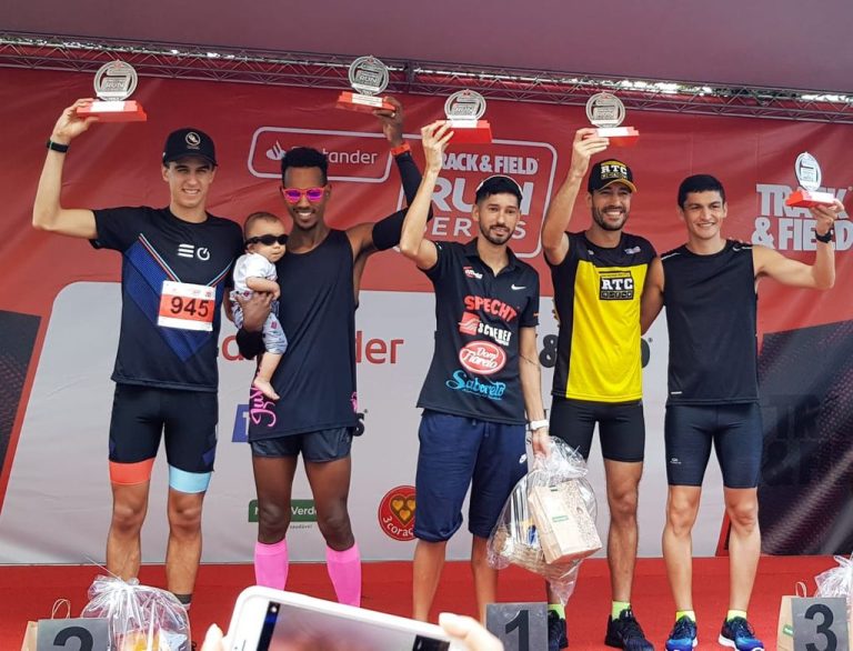 Douglas Silva é campeão em sua primeira competição de 2020
