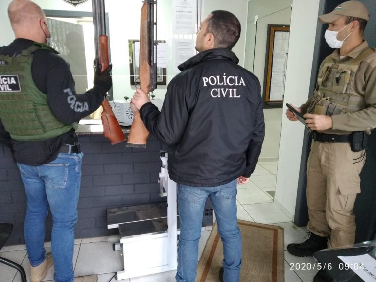 Polícia Civil cumpre dois mandados de busca e apreensão em residências de Herval d’Oeste e Lacerdópolis