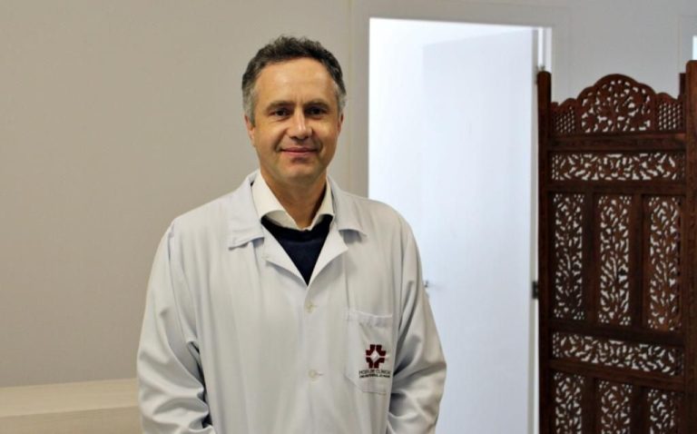 O que é tratamento de varizes com espuma?