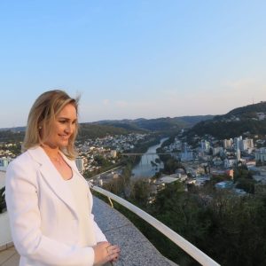 Vereadora mais votada de Joaçaba é novidade na política do município