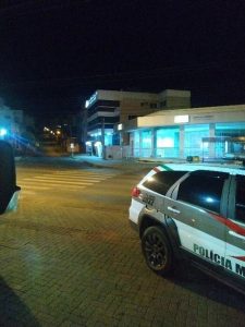 Homem é baleado durante tentativa de roubo em Chapecó