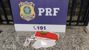 PRF apreende drogas e faz prisão no Trevão de Irani