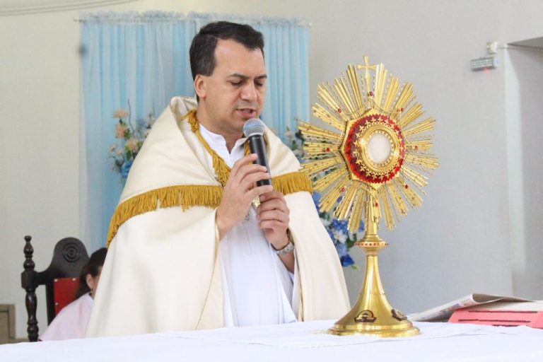 Padre Davi se despede da Paróquia Senhor Bom Jesus de Herval d’Oeste
