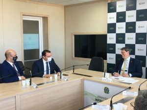 Em Brasília, Carlos Moisés propõe injetar recursos do Estado para acelerar duplicação da BR-470