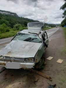 Homem fica ferido em capotamento na BR-282