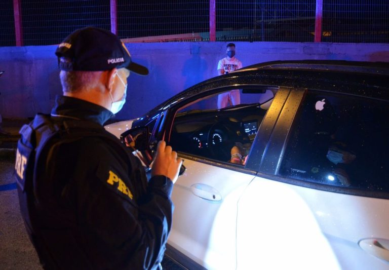 Operação Rodovida da PRF flagra 62 motoristas embriagados neste final de semana em SC