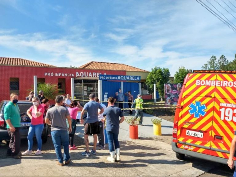 Tragédia: Homem invade creche e mata crianças e professoras em cidade do Oeste de SC