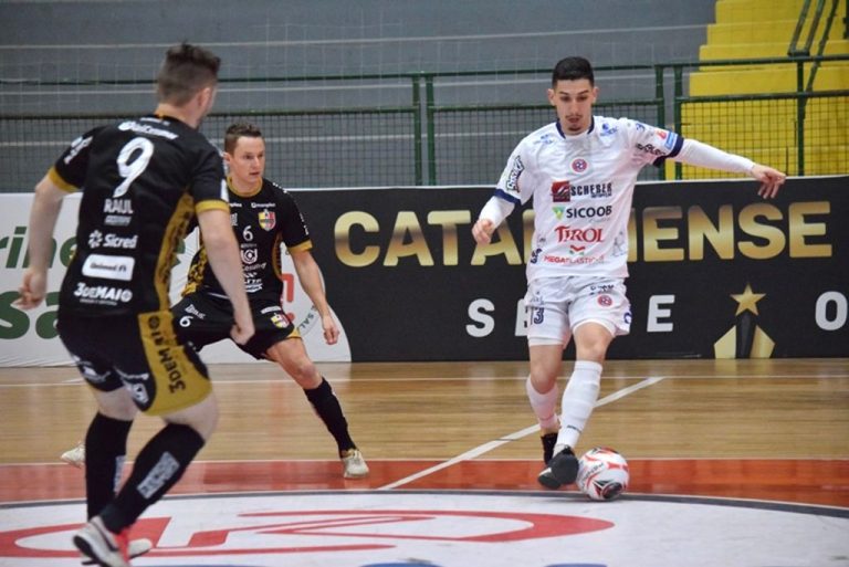 Joaçaba Futsal é superado pelo Blumenau pela Série Ouro