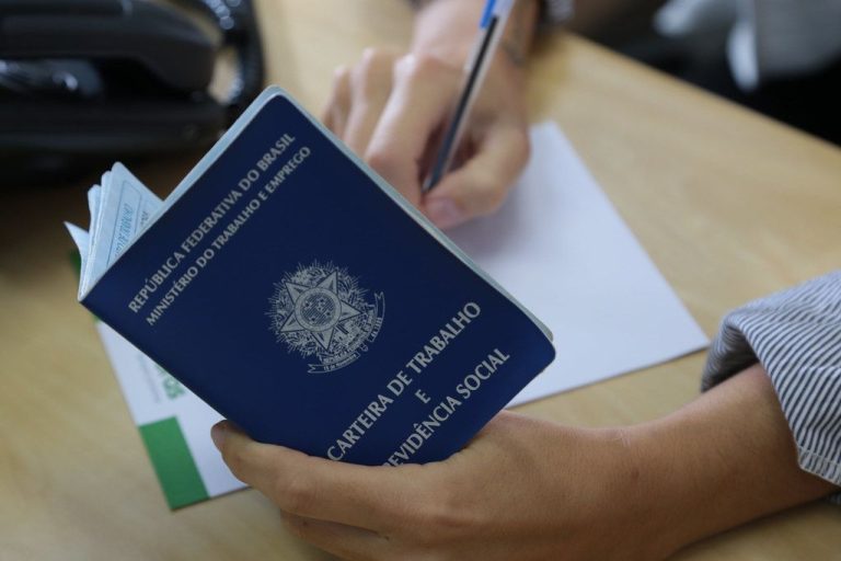 Santa Catarina gera 20.305 empregos formais em agosto e mantém momento positivo