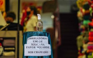 Decretos sobre a Covid em SC vão ser substituídos por recomendações