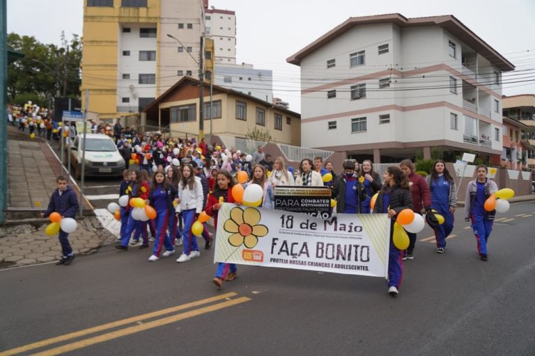 Caminhada alusiva ao Dia Branco é realizada em Herval d’Oeste