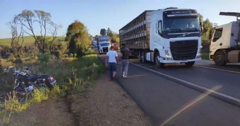 Motociclista morre em grave acidente na BR-282 no Oeste