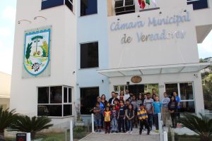 Câmara de Joaçaba recebe alunos do Serviço de Convivência