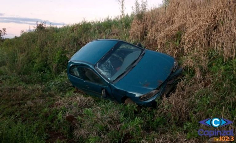 Motorista fica ferido após saída de pista na SC-135