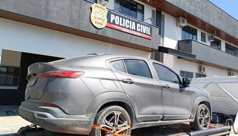Veículo é abordado com pedras preciosas avaliadas em R$ 2,5 milhões